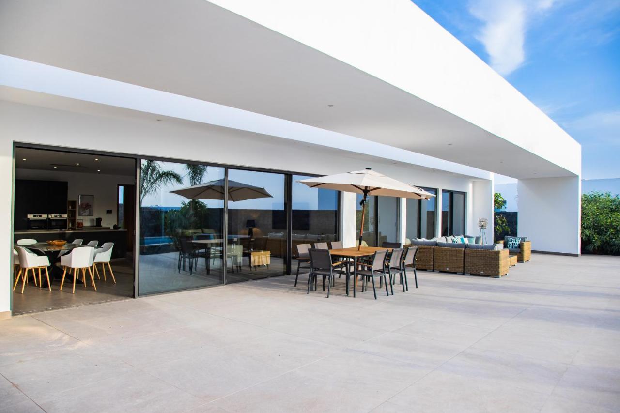 Villa Macan Тегисе Екстериор снимка