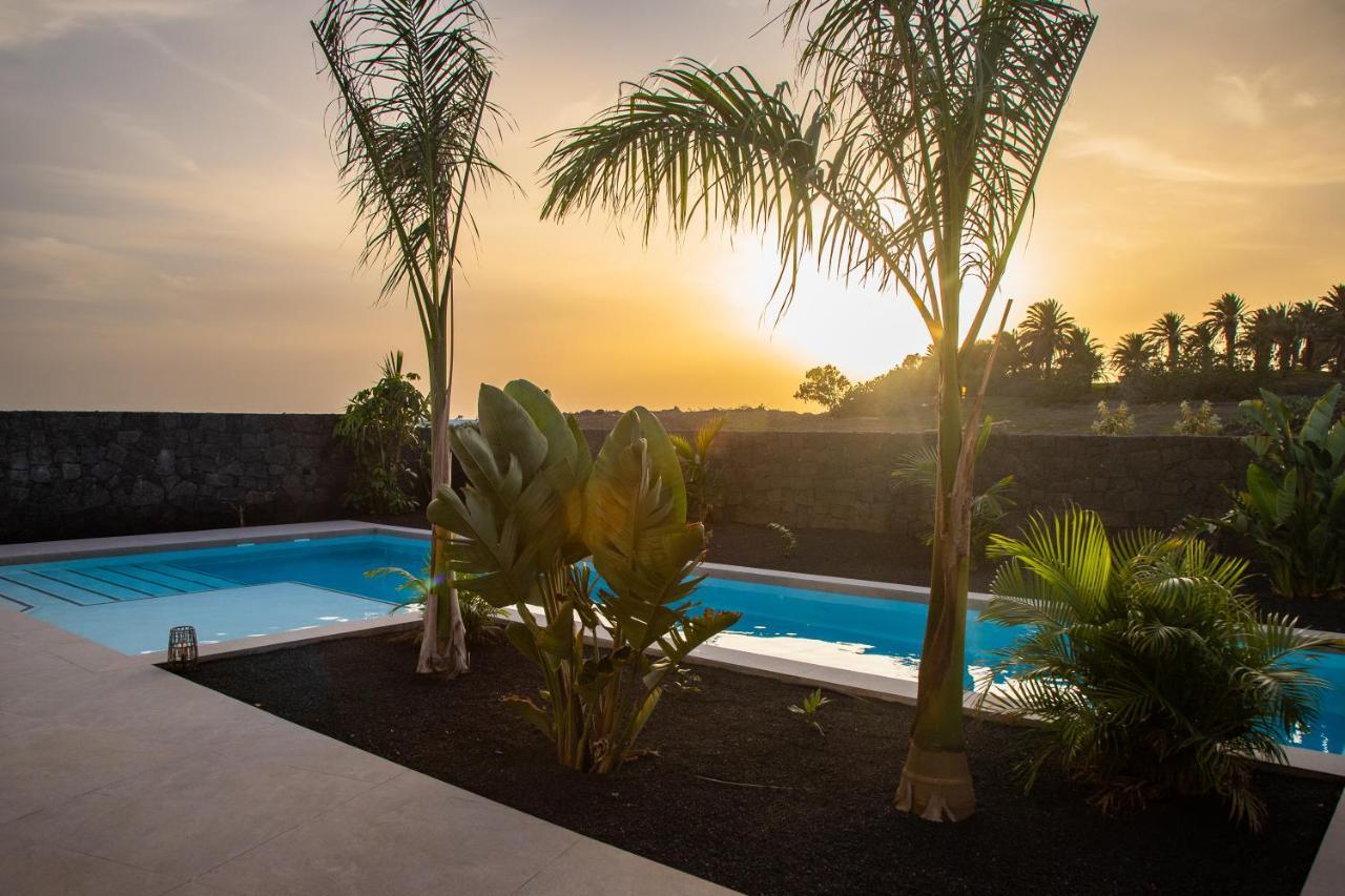 Villa Macan Тегисе Екстериор снимка
