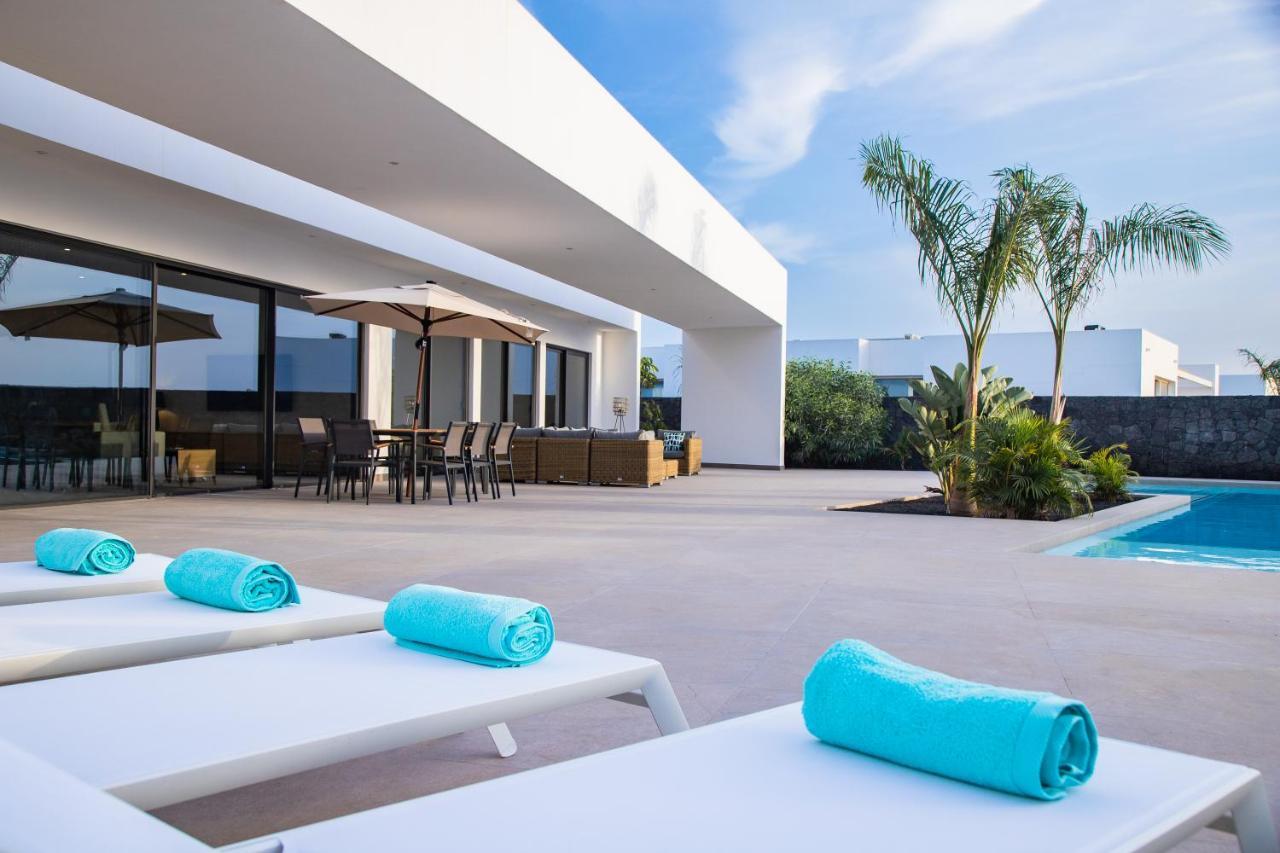 Villa Macan Тегисе Екстериор снимка