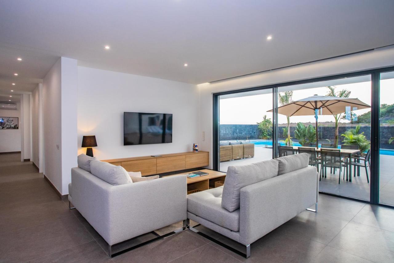 Villa Macan Тегисе Екстериор снимка