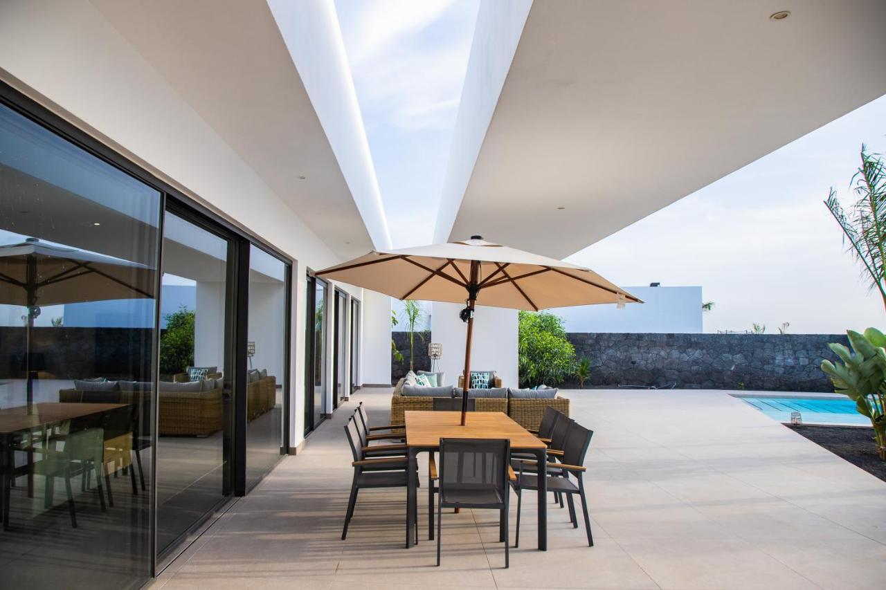 Villa Macan Тегисе Екстериор снимка